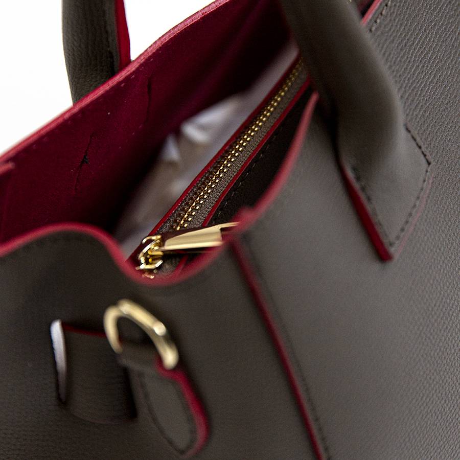 Laura Di Maggio IRINA – Tote in pelle testa di moro e interno rosso 2025