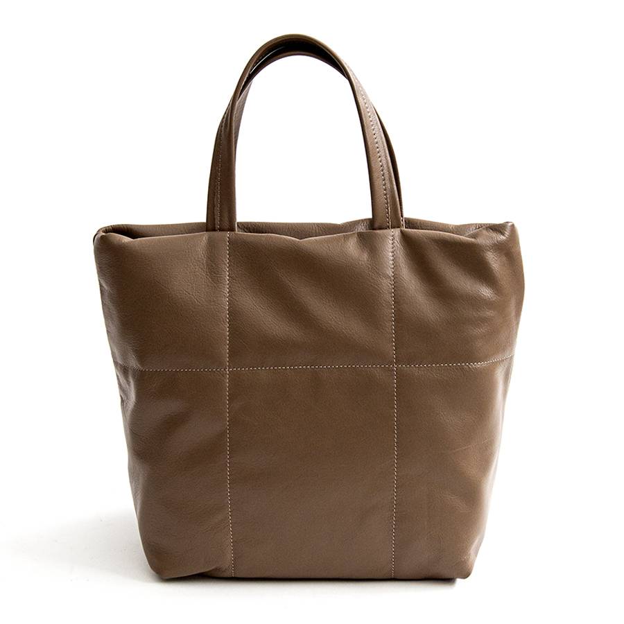 Laura Di Maggio DENISE – Tote bag in pelle nappa trapuntata taupe Offerte