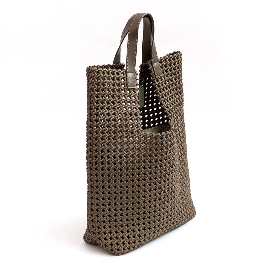Laura Di Maggio KENDRA – Borsa intrecciata in raso taupe In Saldo