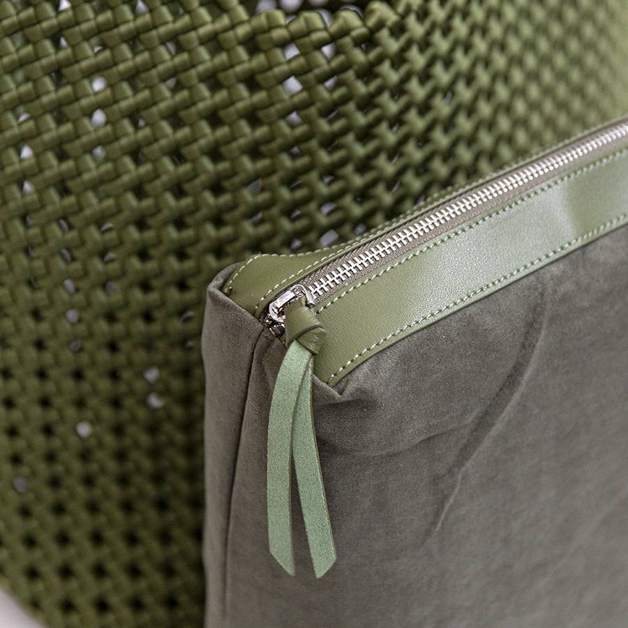 Laura Di Maggio KENDRA – Borsa intrecciata in raso verde Nuova