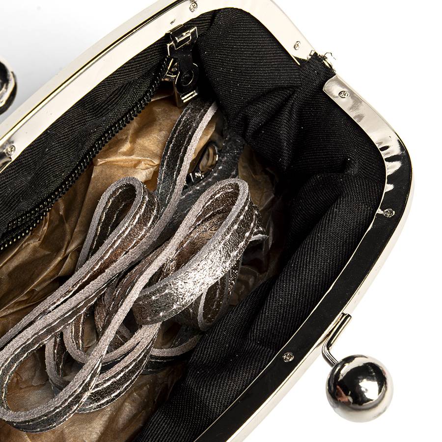 Laura Di Maggio CLUTCH – borsetta in pelle laminata bronzo 2025