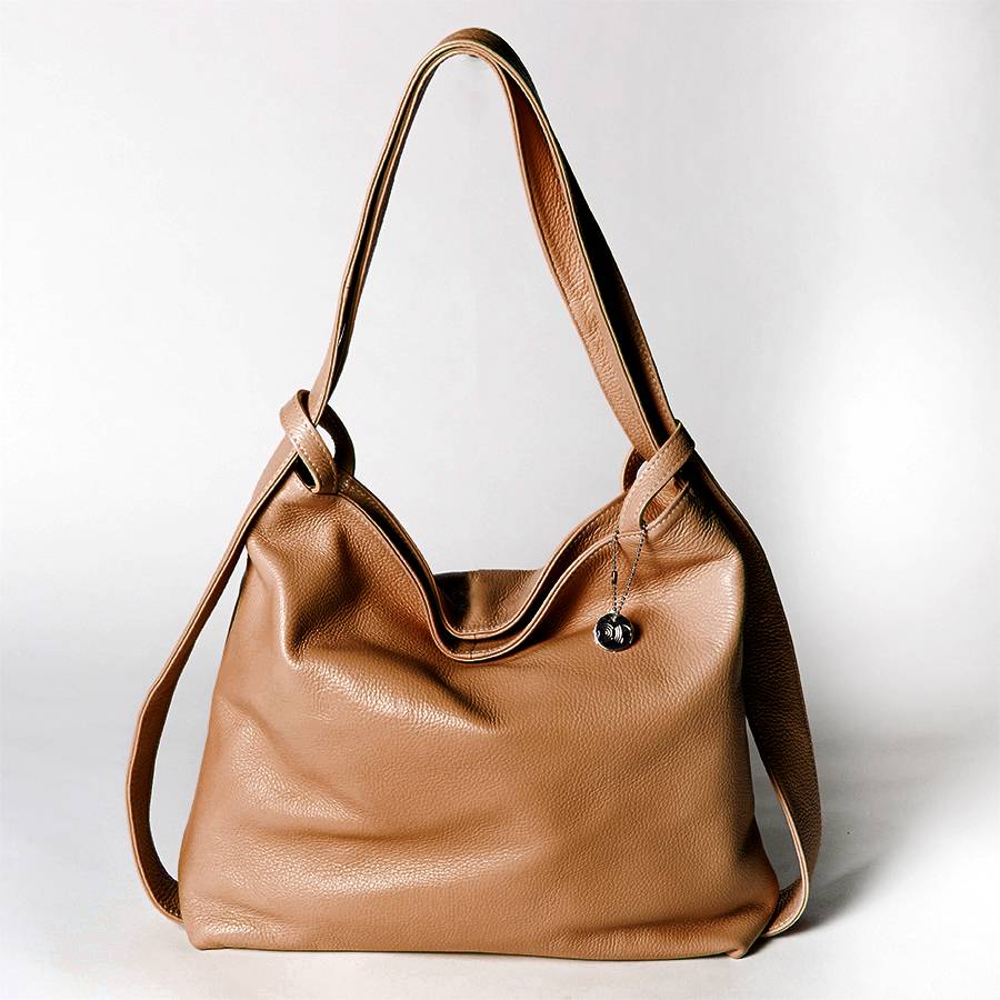 Laura Di Maggio VENICE – Zaino/borsa in pelle dollaro cuoio In Vendita