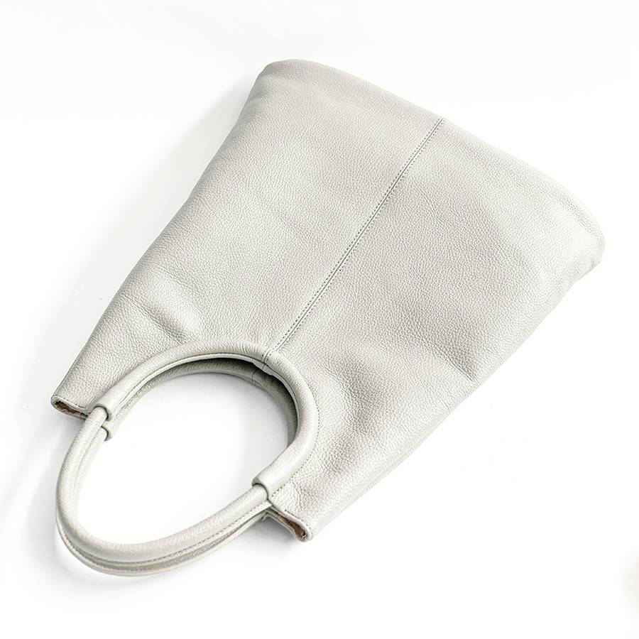 Laura Di Maggio INDIA – Maxi borsa con manico tondo in pelle latte Promozione Limitata