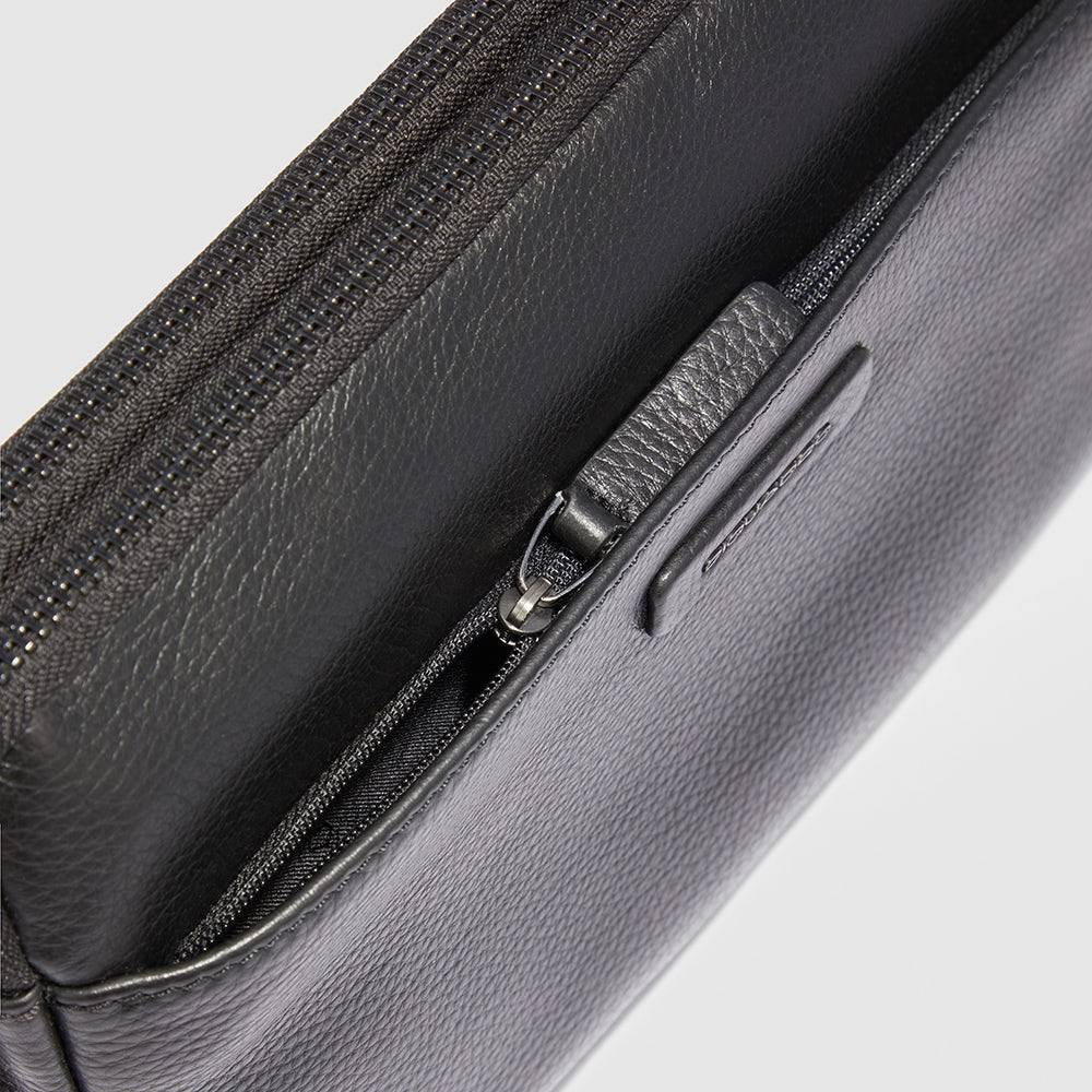 Piquadro Men’s clutch with iPad®mini compartment I Più Venduti