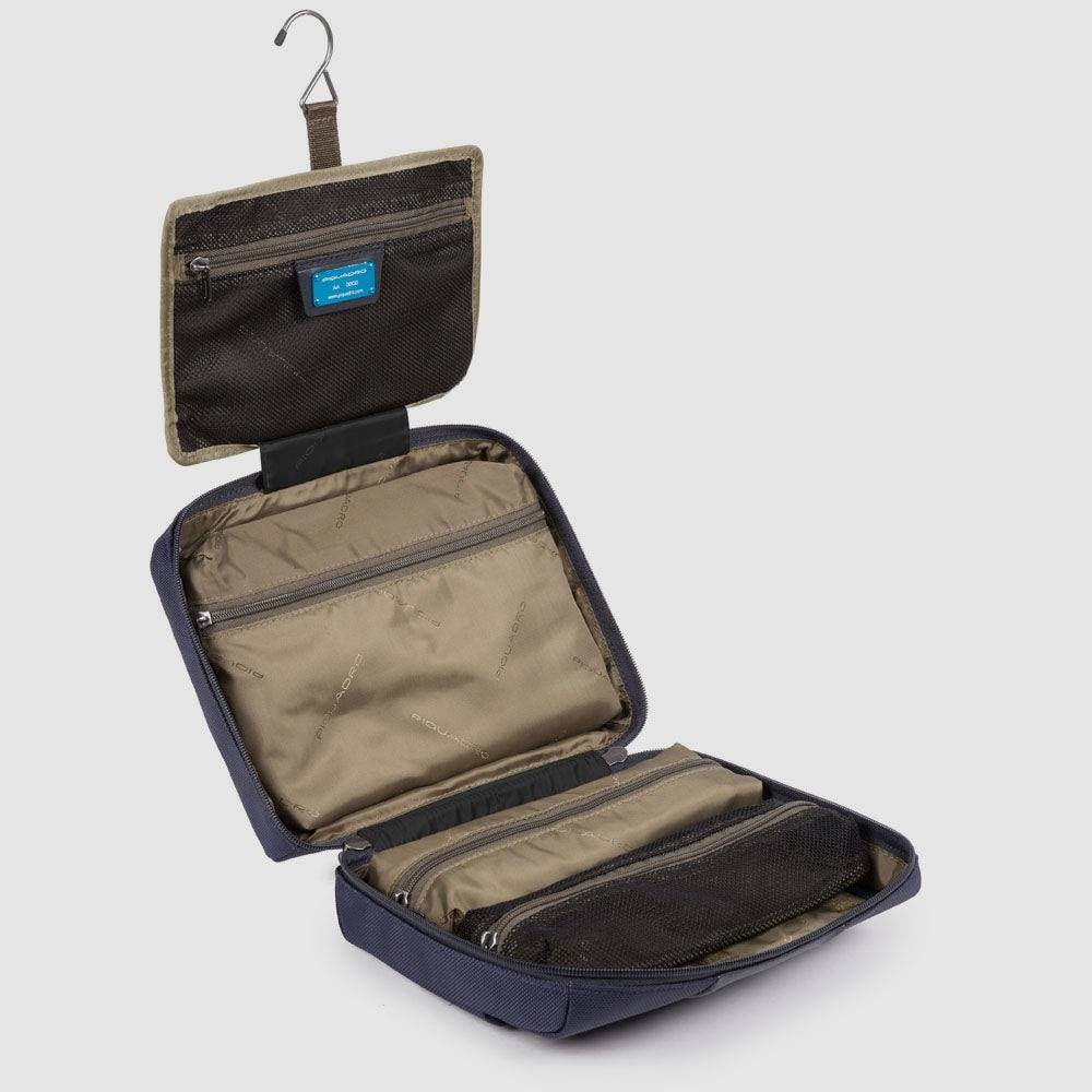 Piquadro Hanging toiletry bag in recycled fabric Promozione Limitata