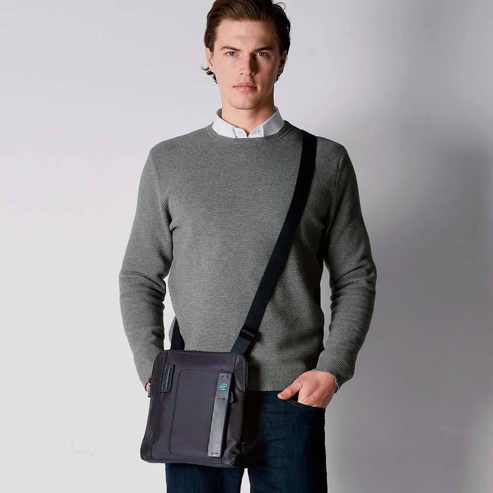 Piquadro Organised pocket cross-body bag for IPad®Air Italy