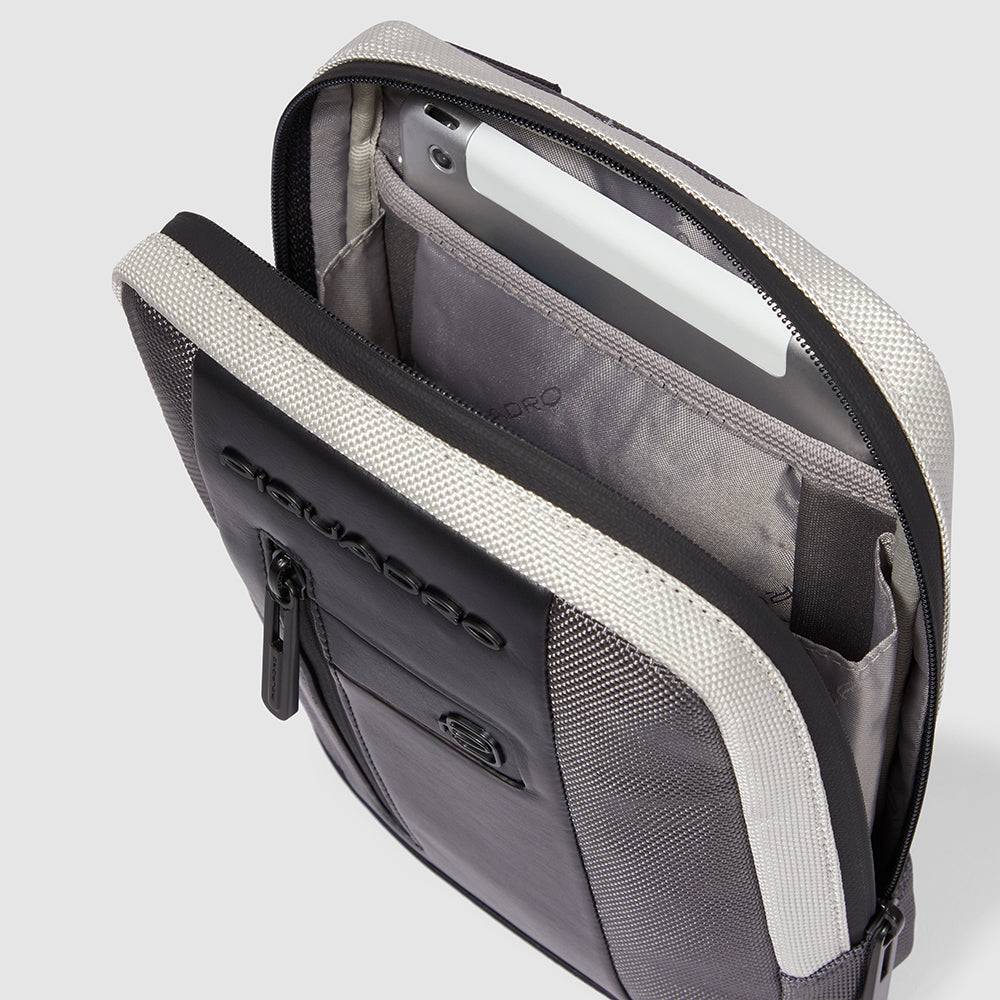 Piquadro iPad®mini pocket crossbody bag in recycled fabric Vendita
