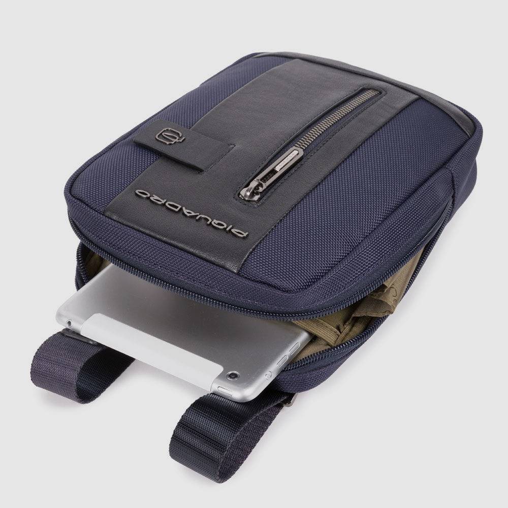 Piquadro iPad®mini pocket crossbody bag in recycled fabric Spedizione Gratuita