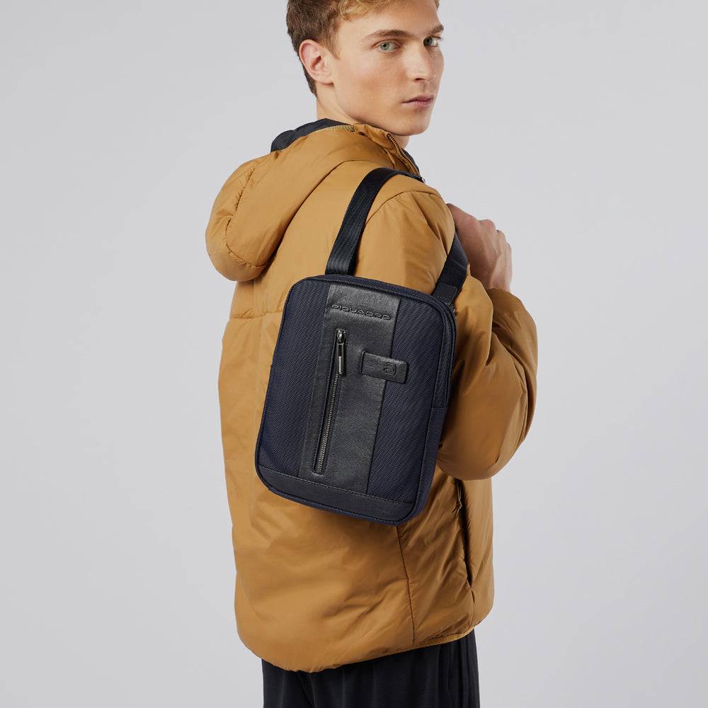 Piquadro iPad® crossbody pouch Shopping online