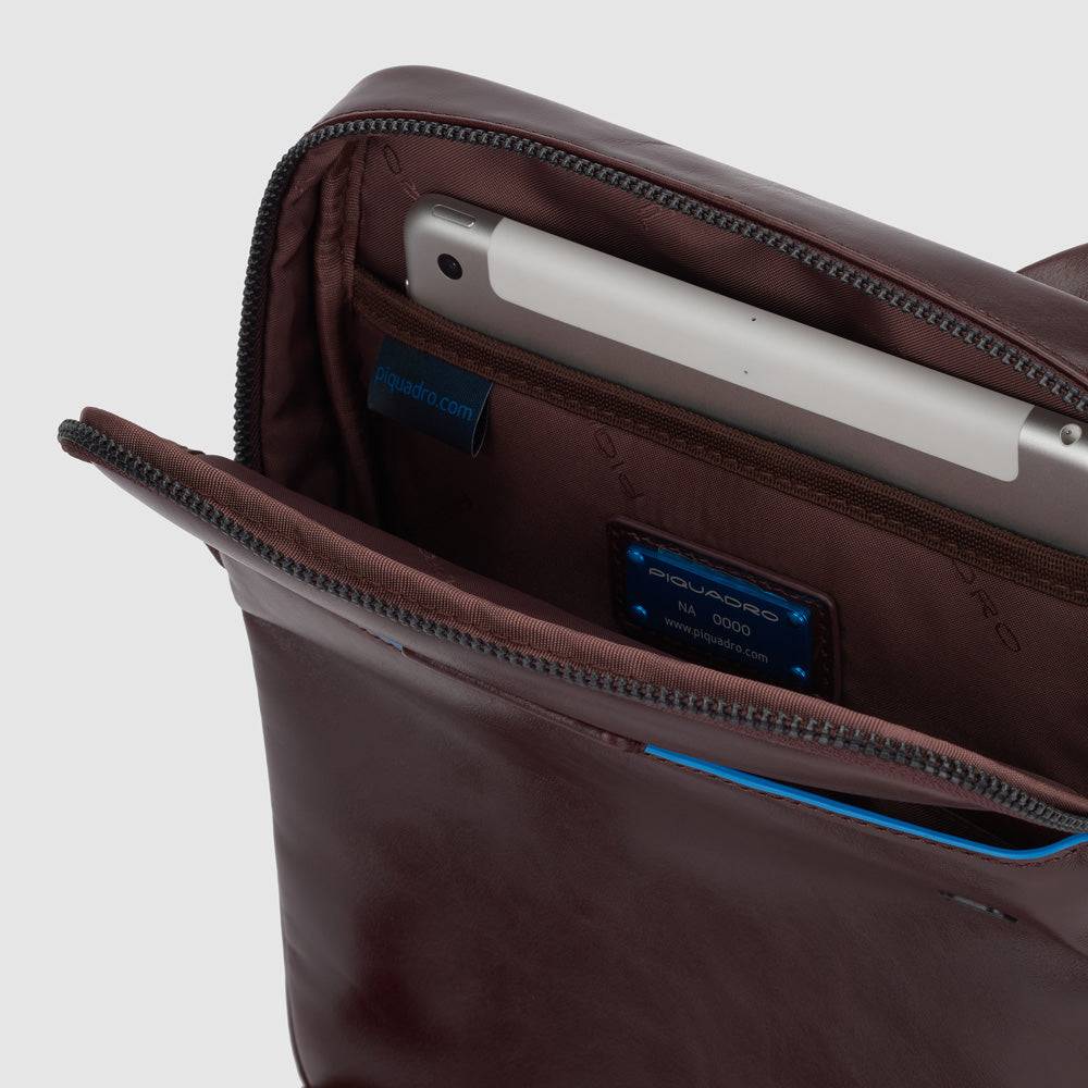 Piquadro iPad® crossbody bag 2025