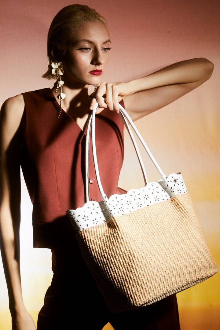 Roberta Gandolfi Diletta Shopping - Tote in rafia con balza in pelle laserata con tracolla staccabile Vendita Economica