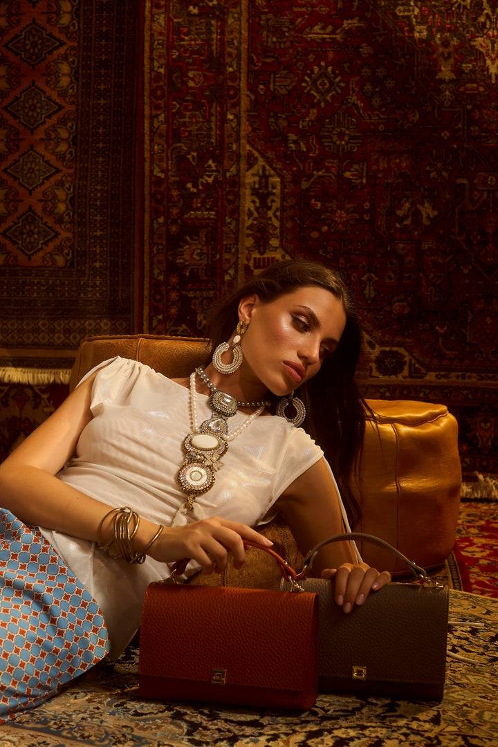 Roberta Gandolfi Nicole cocco compact crossbody borsa in pelle stampa cocco con tramezza interna e tasca esterna con tracolla staccabile e regolabile Promozione temporanea