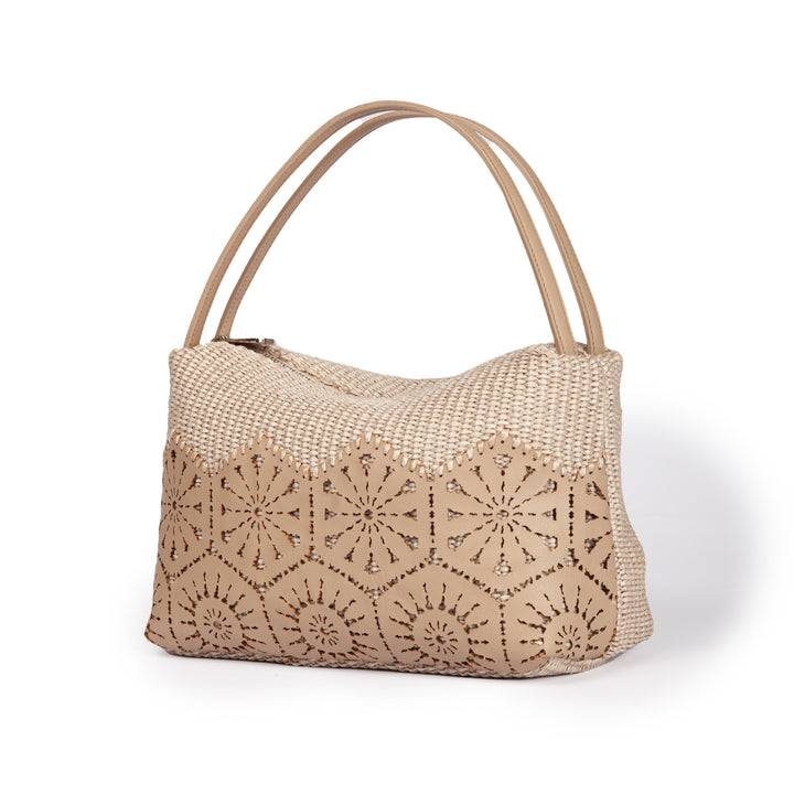 Roberta Gandolfi Giulia baguette in rafia e pelle il pannello tagliato al laser è interamente cucito a mano Moda