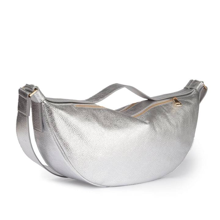 Roberta Gandolfi Micol Banana cross body in vitello martellato metal con tracolla regolabile Soddisfazione Garantita