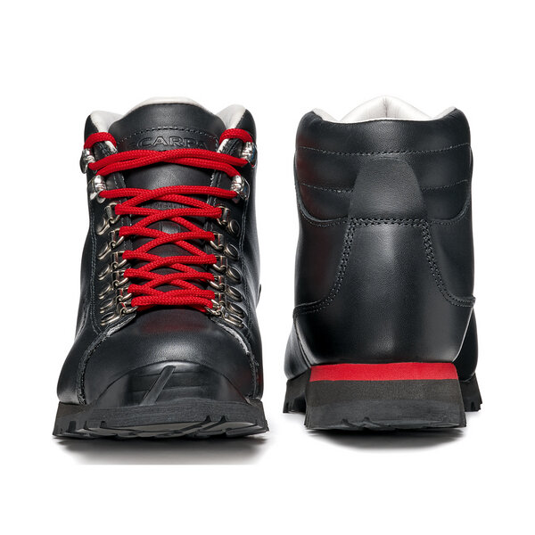 Scarpa PRIMITIVE Reinterprets the tradition style in a modern key Moda
