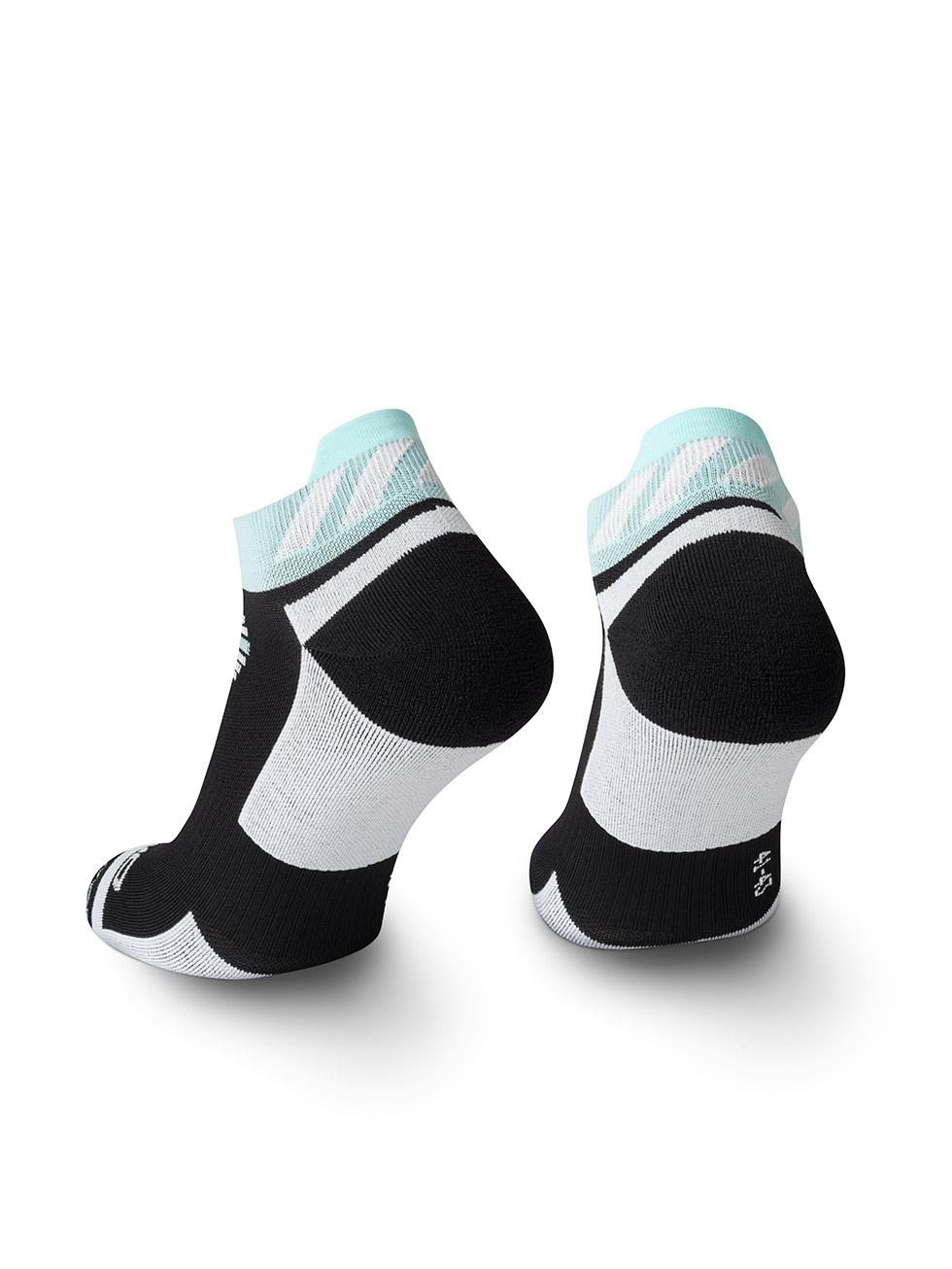 Spaio SPAIO CALZINI DA CORSA RUNNING 02 BLACK/LIGHT BLUE/WHITE Saldi
