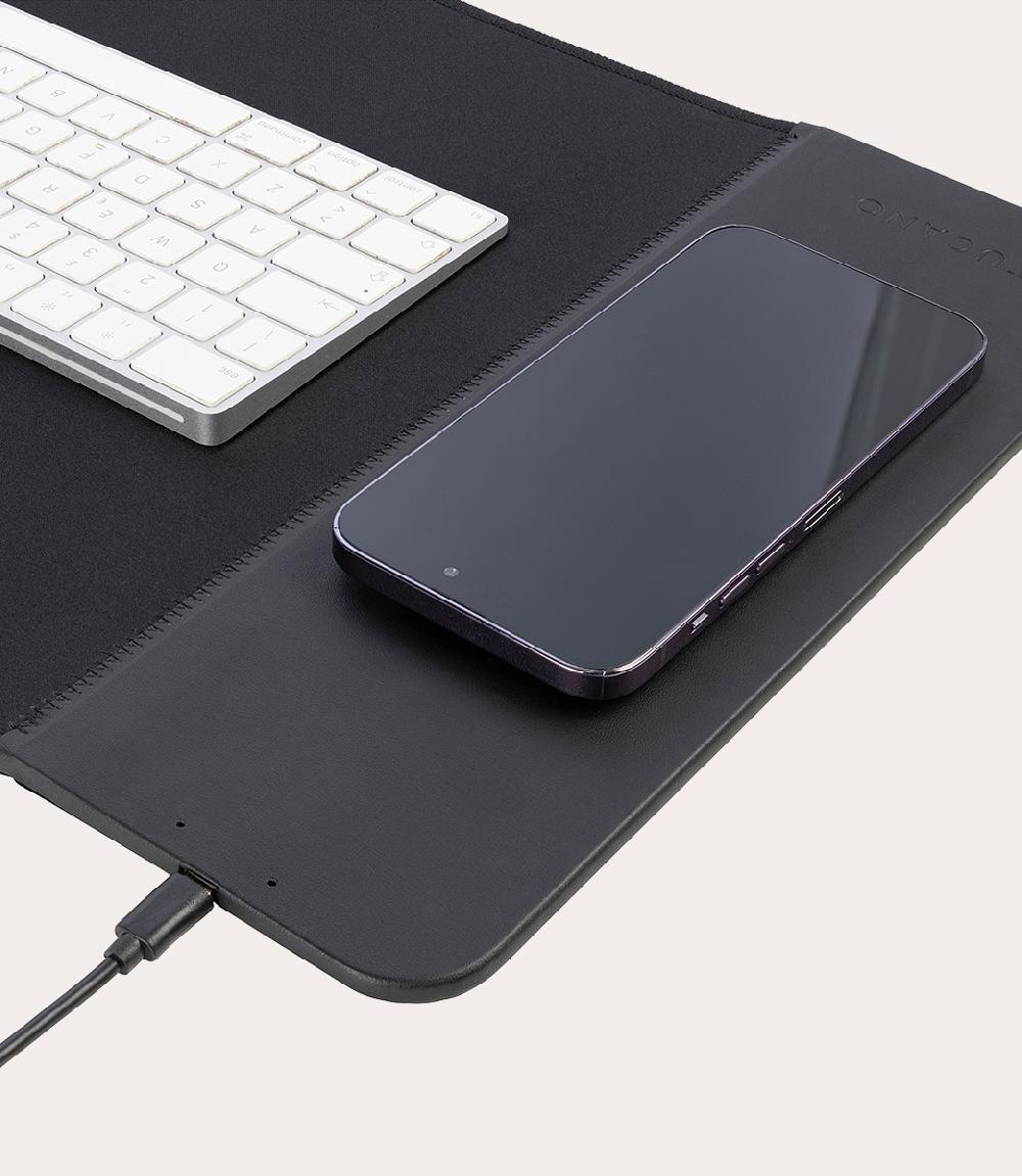 Tucano Tappeto scrivania con ricarica wireless In Vendita