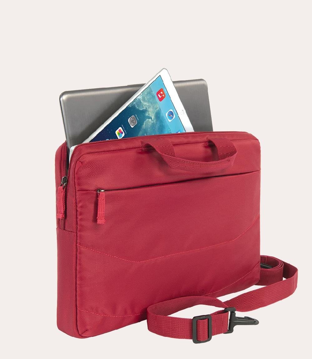 Tucano Borsa slim per laptop 15.6" con mouse wireless 2025