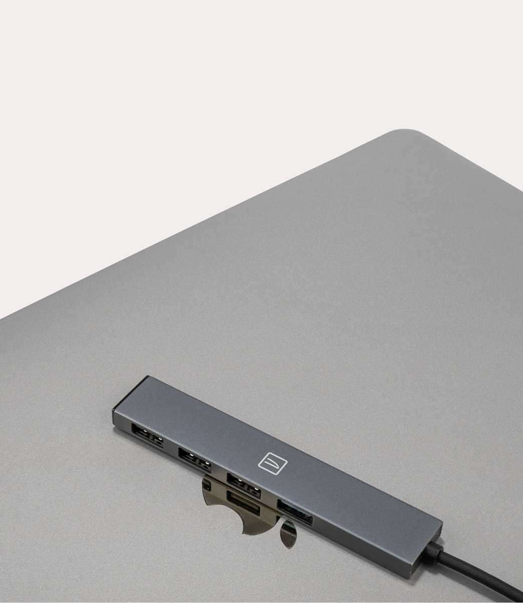 Tucano Hub 4-in-1 USB-A con 1 USB 3.0 + 3 USB 2.0 Ultimo giorno