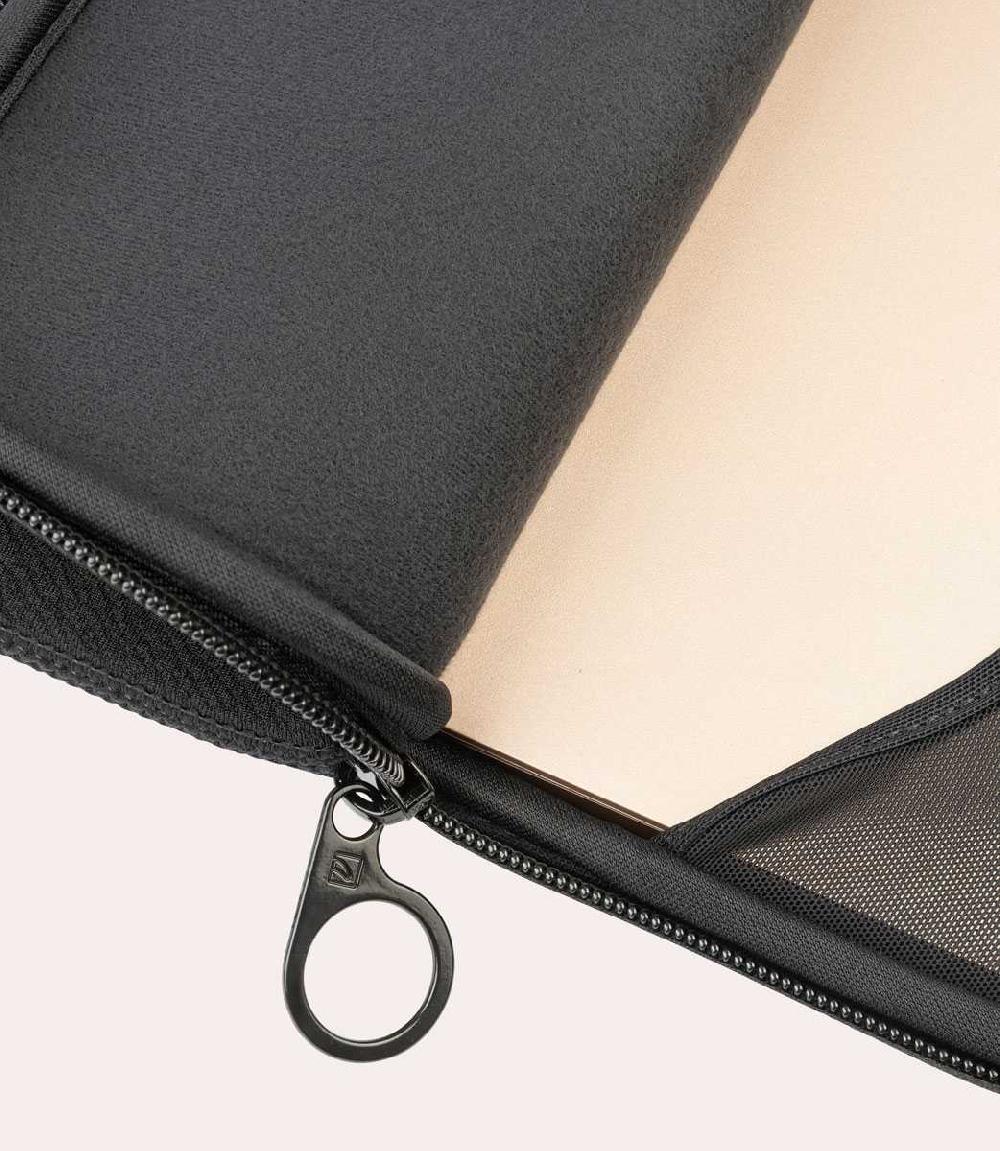Tucano Second skin per laptop 17" e 18" Consegna Veloce