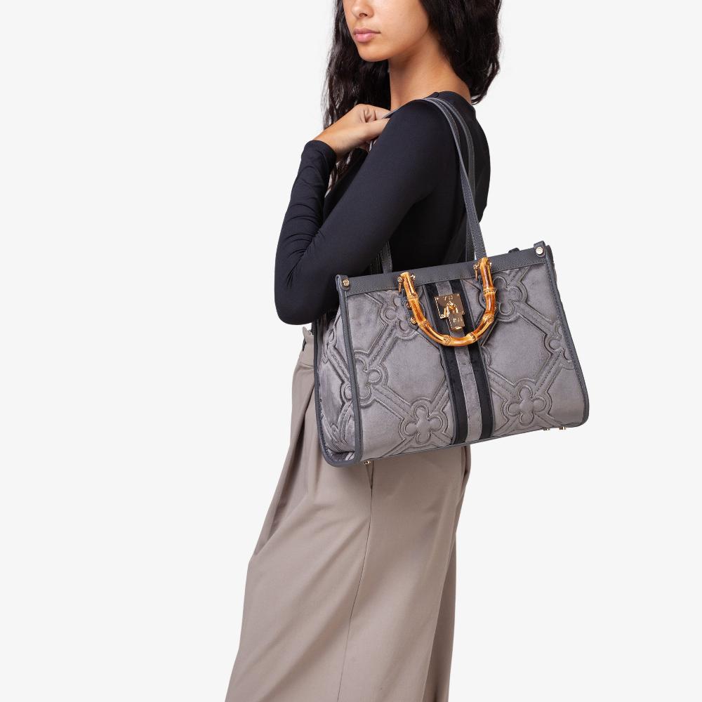 V73 Shopping DANA 2025