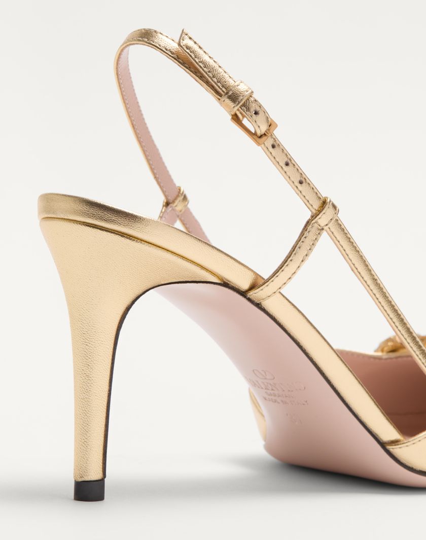 Valentino Handbags Décolleté Slingback Vlogo Signature In Nappa Laminata 80mm per Donna in Antique Brass | Valentino IT Convenienza