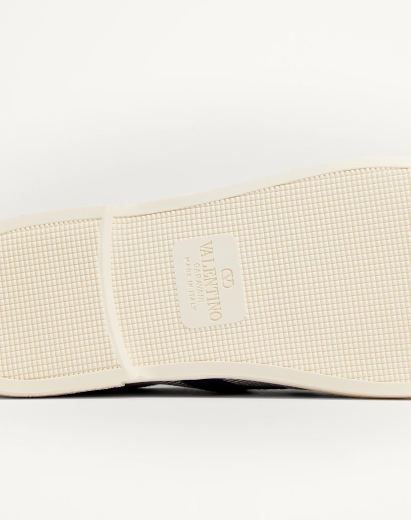 Valentino Handbags Sneaker Bay By Bay In Tessuto per Uomo in Tabacco | Valentino IT Consegna Veloce
