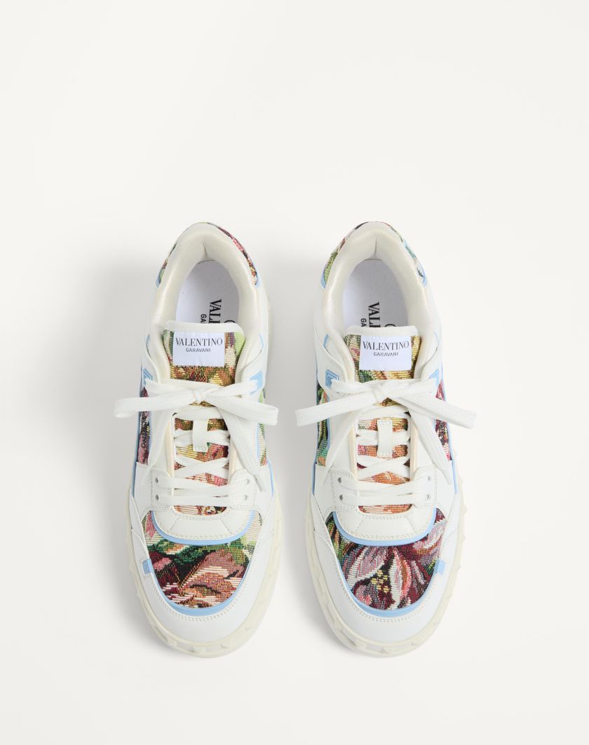 Valentino Handbags Sneaker Low Top Freedots In Vitello E Tessuto per Uomo in Bianco/multicolor/popeline Blue | Valentino IT Shopping Online