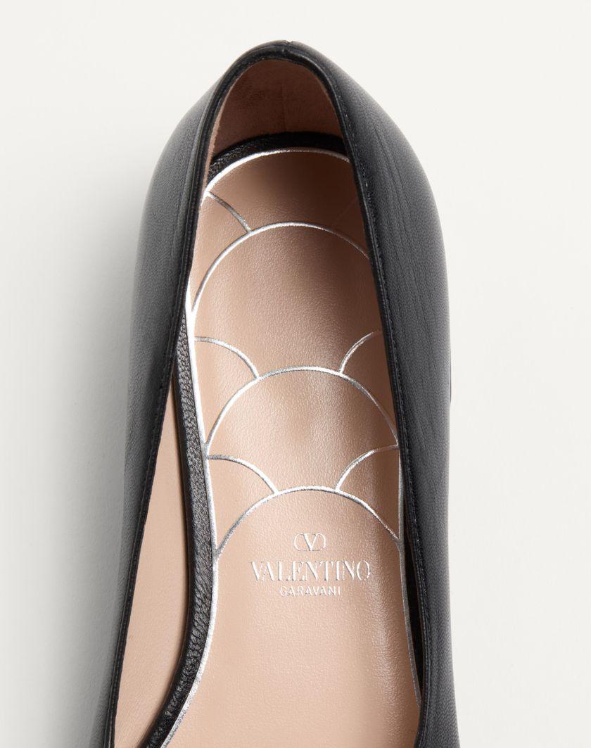Valentino Handbags Ballerina Mary-jane Preshoes In Capretto Con Bottone Gioiello 20mm per Donna in Nero/rosa | Valentino IT In Vendita