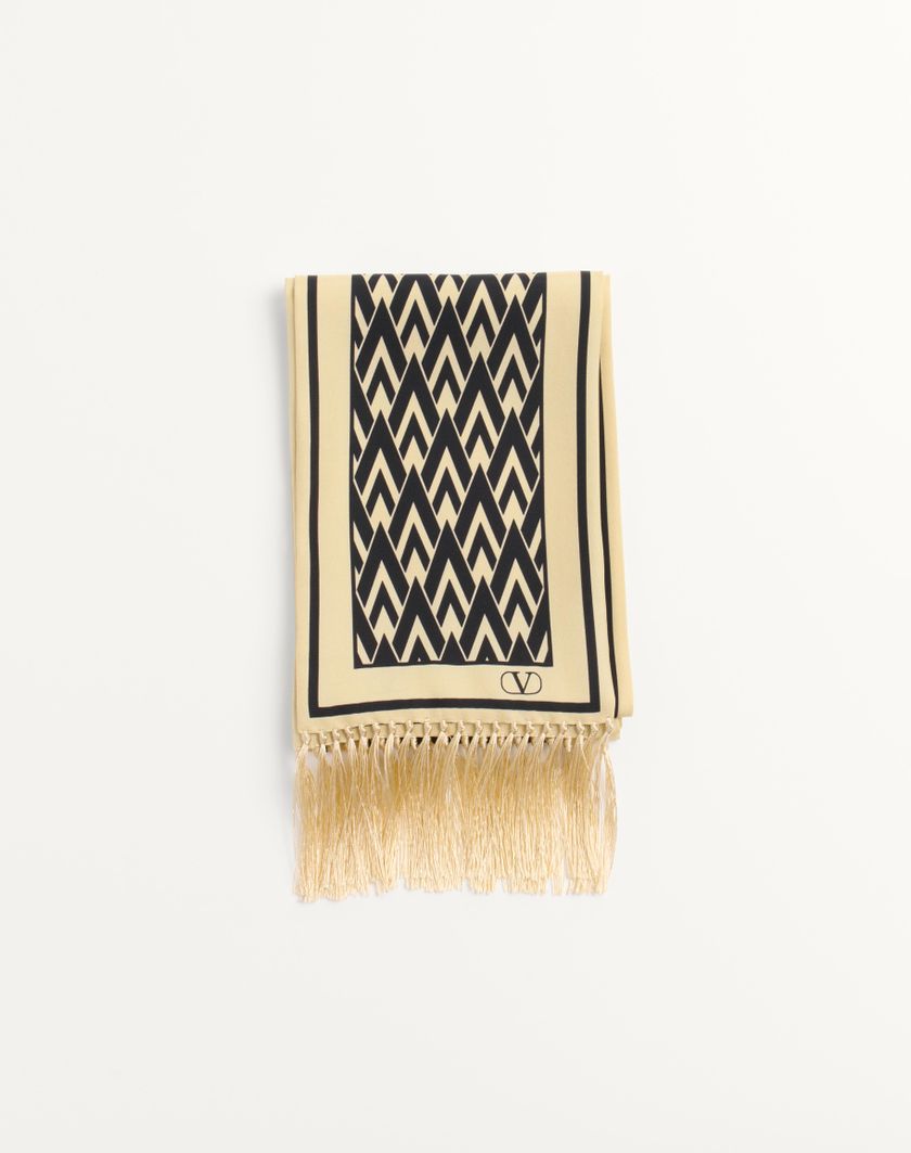 Valentino Handbags Scarf Bandeaux Toute La V In Seta Con Frange per Uomo in Crema/nero | Valentino IT Shopping Online
