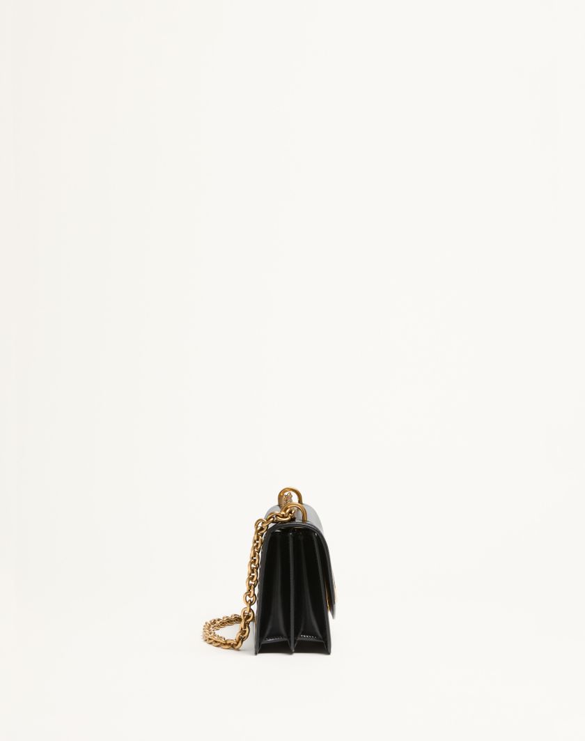 Valentino Handbags Borsa Piccola A Spalla Valentino Garavani Vain In Vitello Lucido per Donna in Avorio | Valentino IT Presa