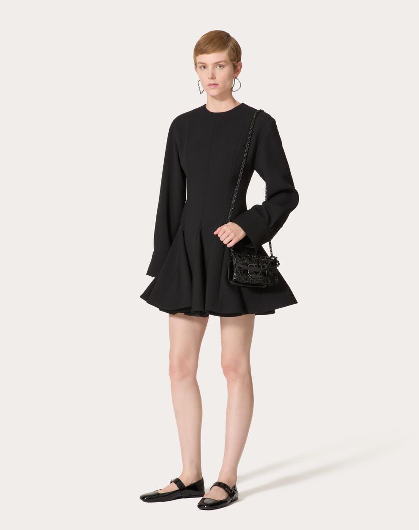 Valentino Handbags Borsa Piccola A Spalla Valentino Garavani Locò Ricamata In Anguilla per Donna in Nero | Valentino IT Nuovo