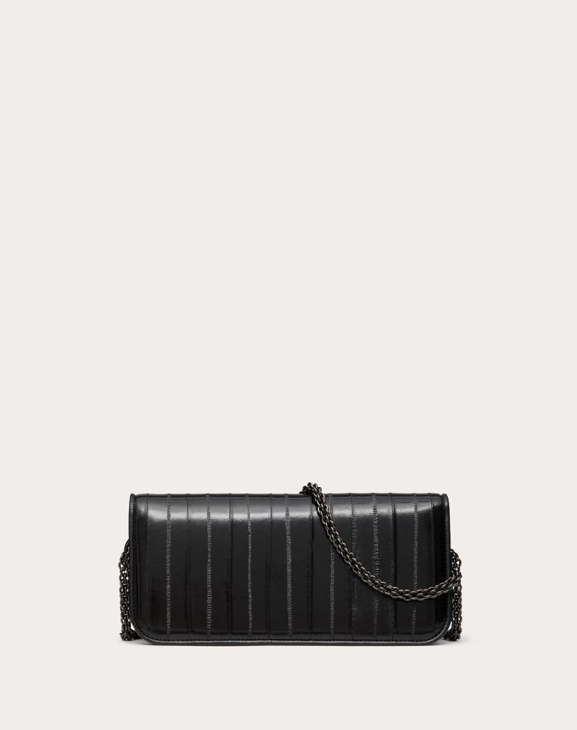 Valentino Handbags Borsa A Spalla Valentino Garavani Locò In Anguilla per Donna in Nero | Valentino IT Acquista Ora