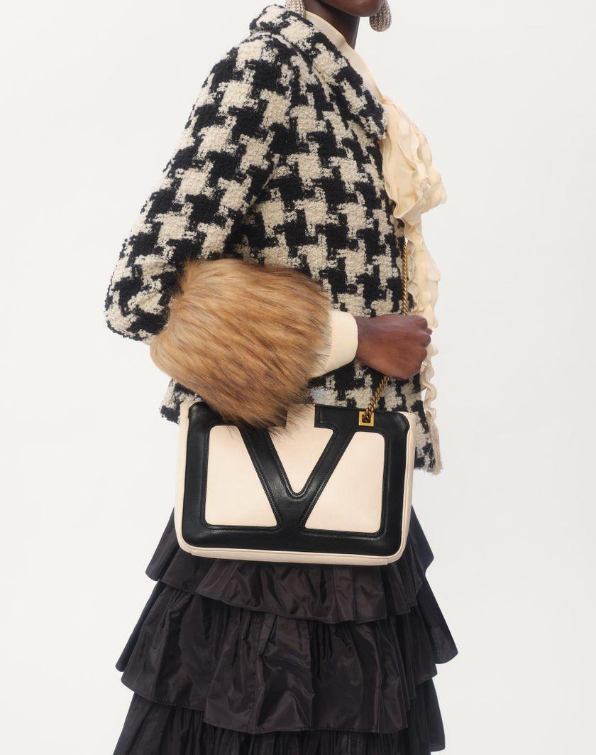 Valentino Handbags Borsa Shopping Piccola Valentino Garavani Viva Superstar In Nappa per Donna in Avorio/nero | Valentino IT Affare Del Giorno