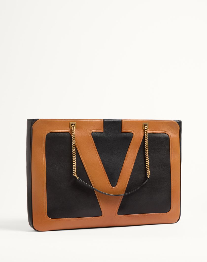 Valentino Handbags Borsa Shopping Grande Valentino Garavani Viva Superstar In Nappa per Uomo in Nero/spezia | Valentino IT Presa
