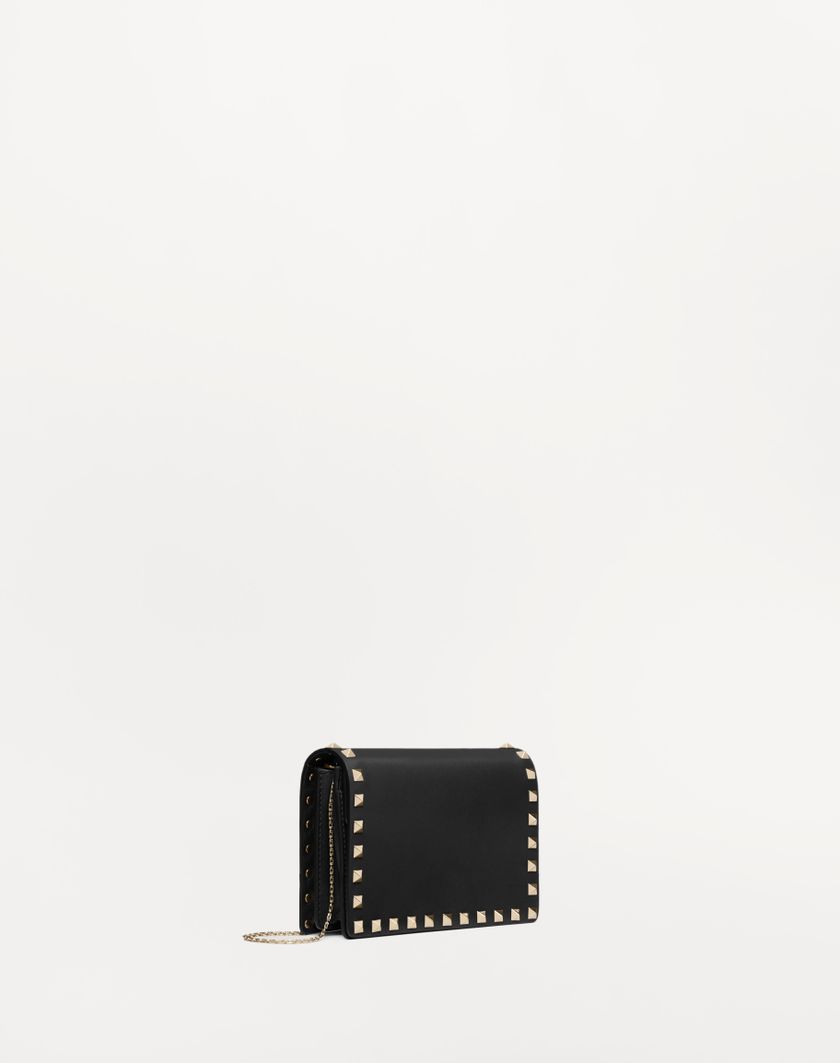 Valentino Handbags Pouch Con Catena Rockstud In Vitello per Donna in Nero | Valentino IT Nuova