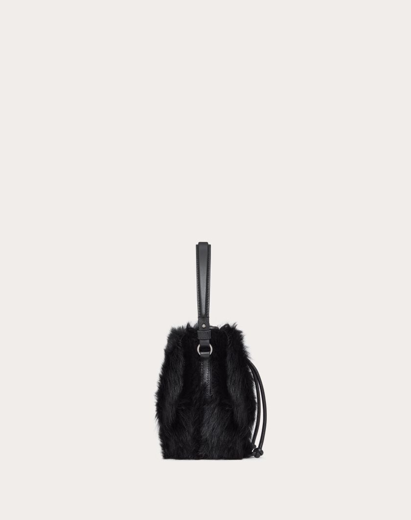 Valentino Handbags Mini Borsa A Secchiello Vlogo Signature In Montone per Donna in Nero | Valentino IT Nuovo