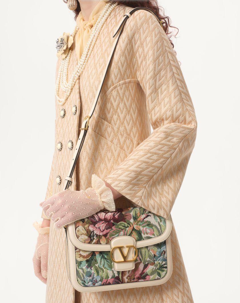 Valentino Handbags Cappotto In Lurex Jacquard Toute La V per Donna in Betulla/oro | Valentino IT Prezzo Ridotto