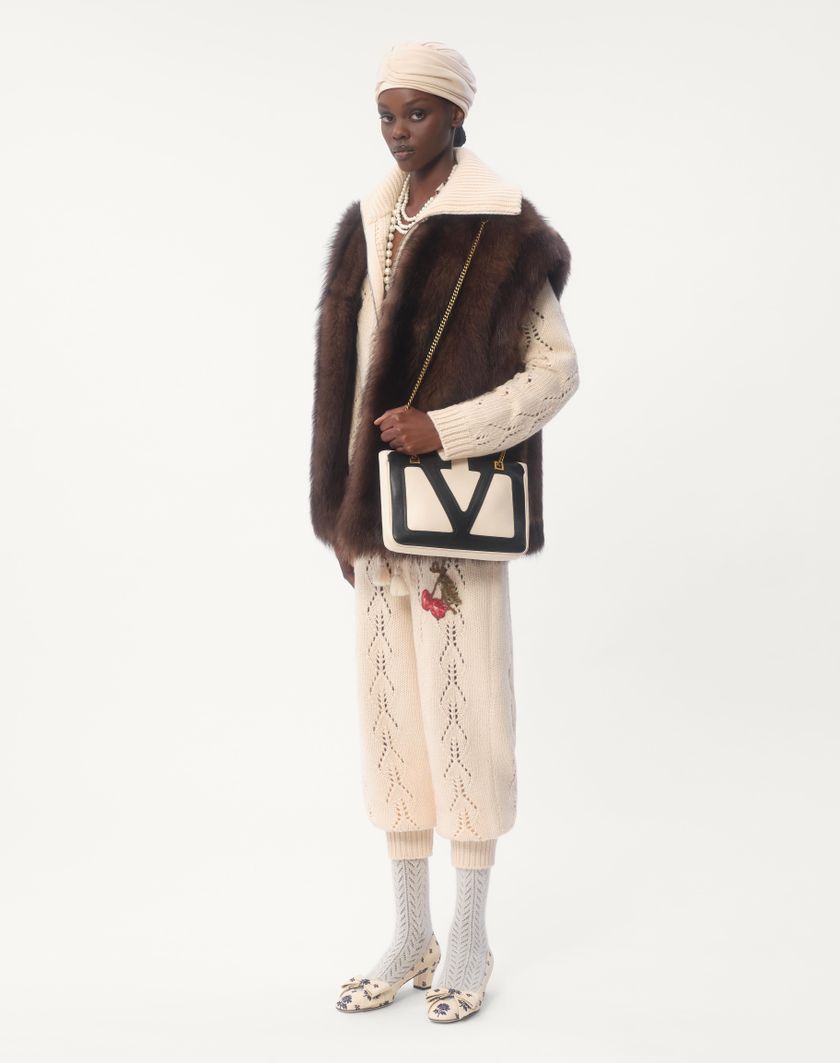 Valentino Handbags Gilet In Shearling per Donna in Marrone | Valentino IT Spedizione Gratuita