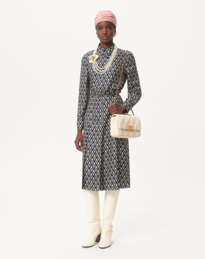 Valentino Handbags Camicia In Twill Toute La V per Donna in Nero/avorio | Valentino IT Novità