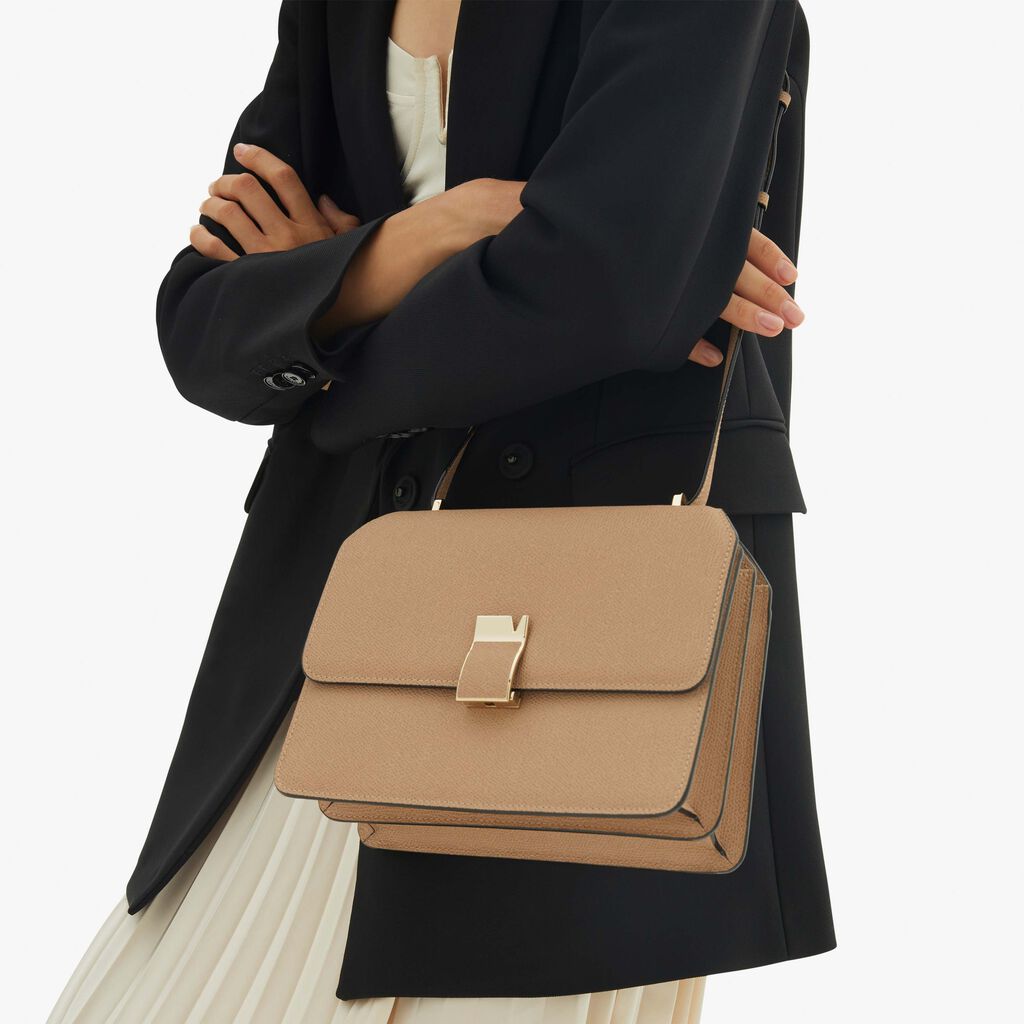 Valextra Borsa a tracolla comoda e versatile in Pelle Beige | Valextra In Vendita