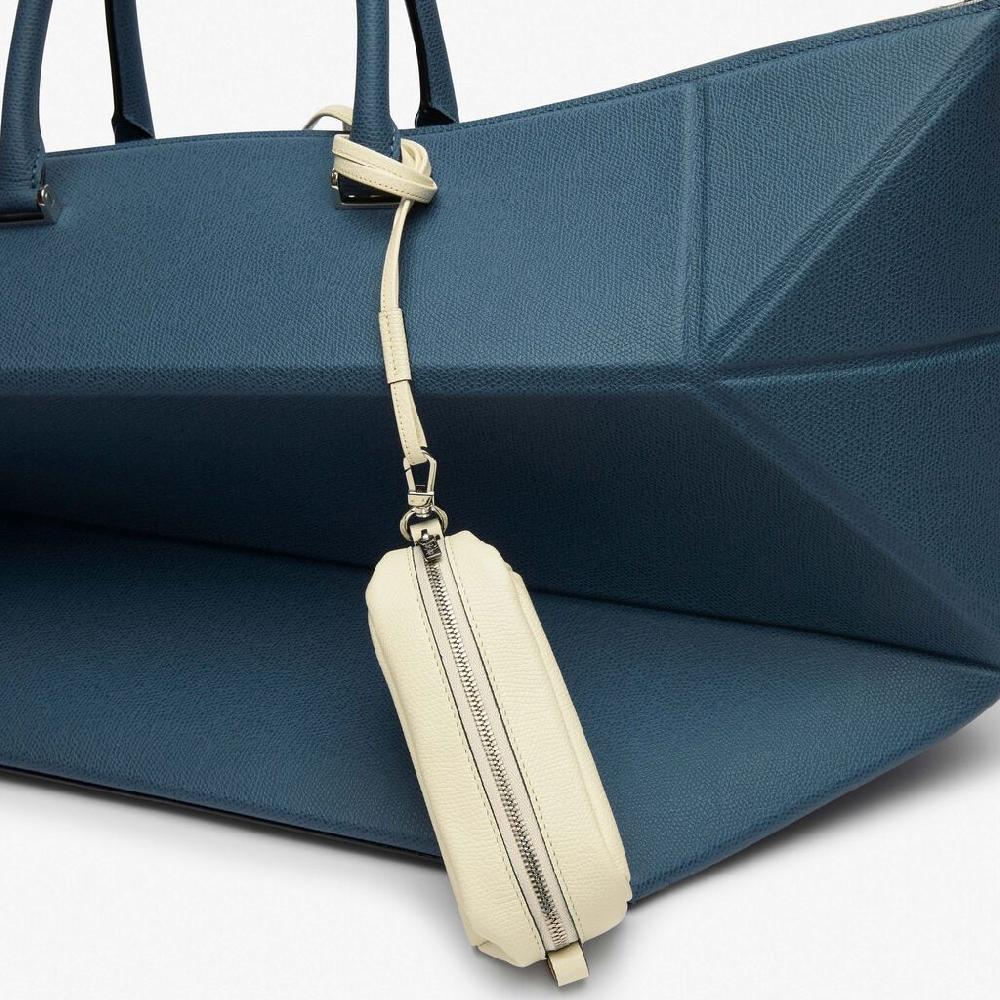 Valextra Micro beauty-case/Micro bag in Pelle Bianca | Valextra Presa