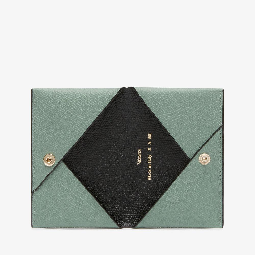 Valextra Porta Carte con Bottone | Pelle di vitello Millepunte | Verde Eucalipto/Nero | Valextra Nuova