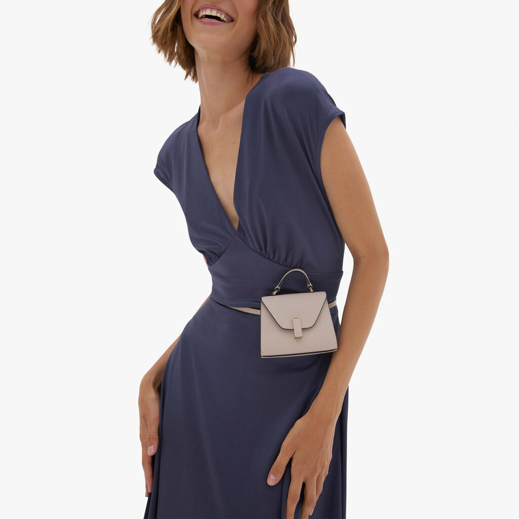 Valextra Borsa da cintura in pelle beige con tracolla | Valextra Iside Affare Del Giorno