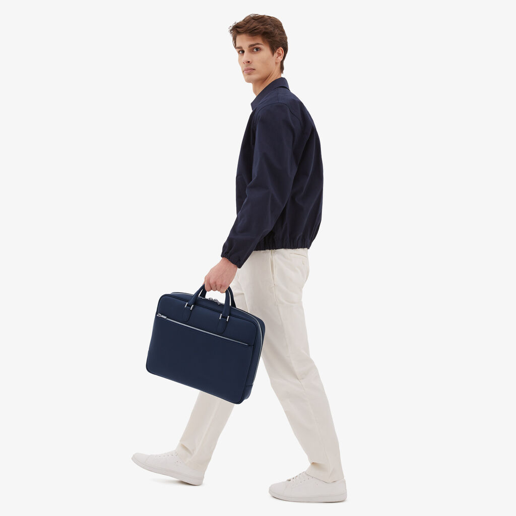 Valextra Borsa business Media in Pelle Blu | Valextra Avietta Lightning offer
