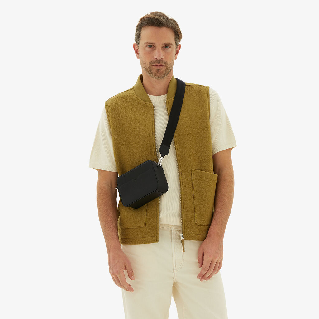 Valextra Borsa a tracolla da Uomo di Lusso Pelle Nera | Valextra V-Line Soddisfazione Garantita