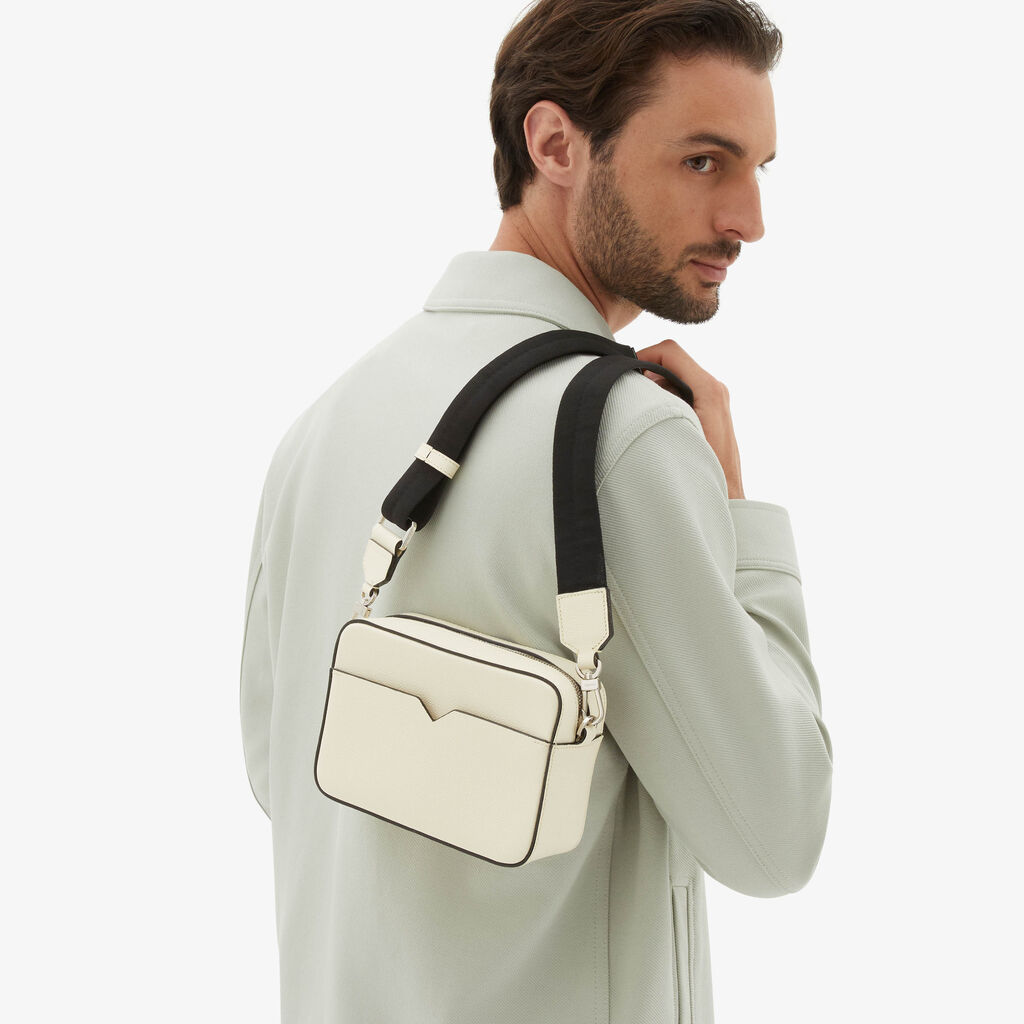 Valextra Borsa a tracolla da Uomo di Lusso in Pelle Bianca | Valextra V-Line Qualità Garantita