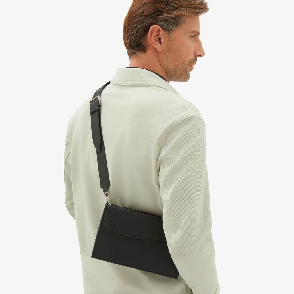 Valextra Borsa a tracolla da Uomo in Pelle Nera | Valextra Pocket Vendita Calda