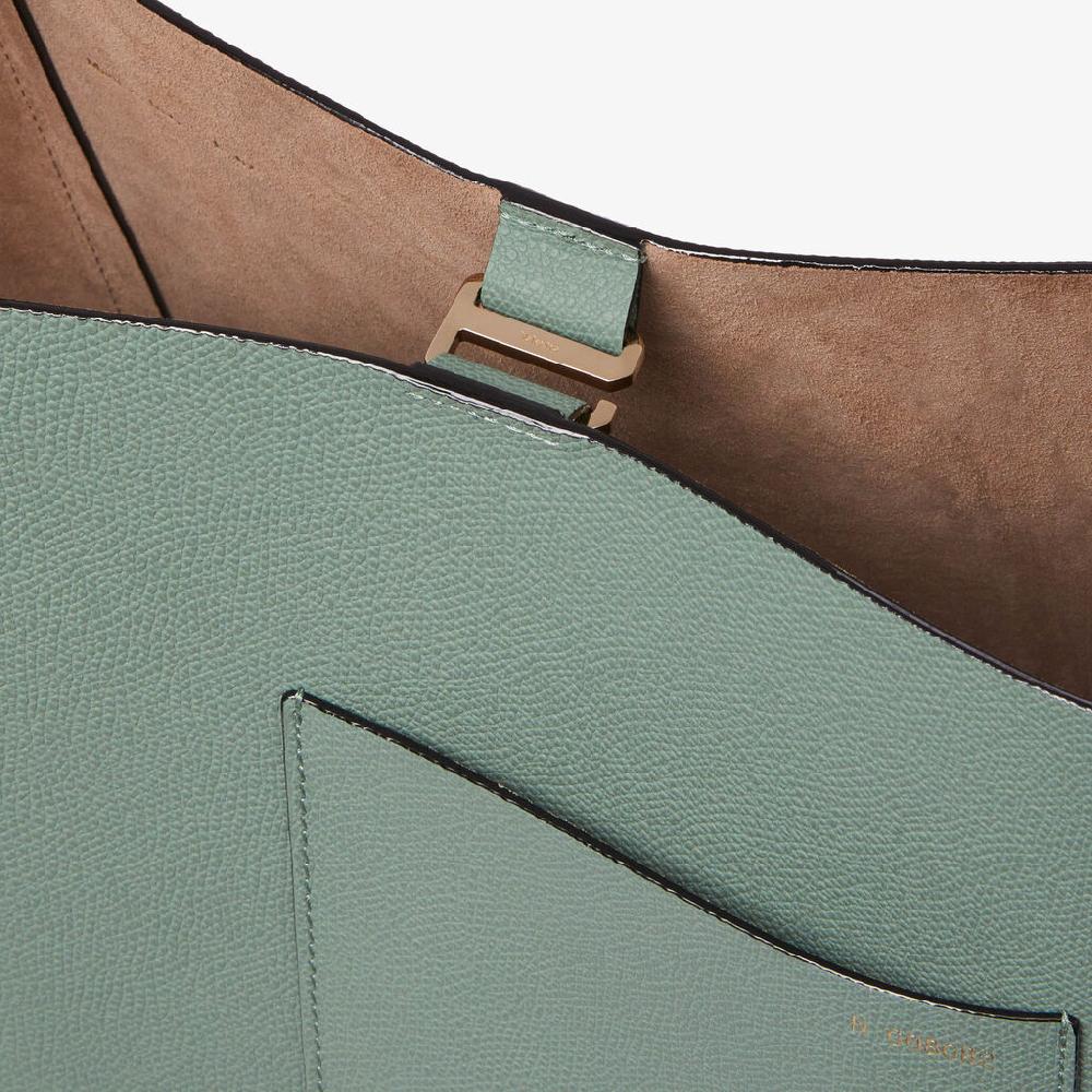 Valextra Borsa a Secchiello Soft Media | Pelle di vitello Millepunte | Verde Eucalipto | Valextra Nuova