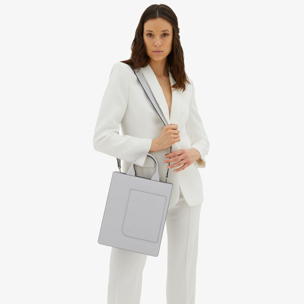 Valextra Borsa Mini in Pelle Grigia con tasca esterna | Valextra Boxy 2025